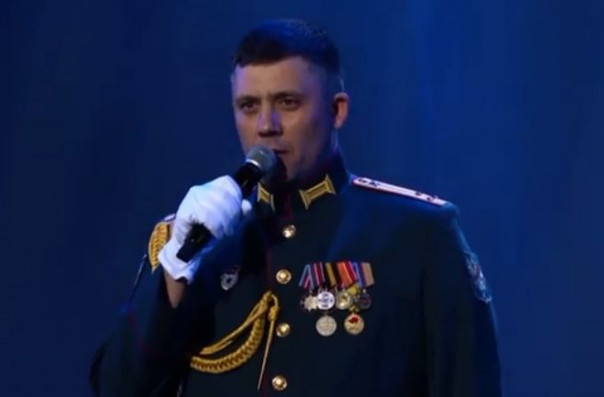 !Музыкальная пауза. Роман Разум. Горячий снег (22.05.21 Кремль) | Наталья Качура и Маргарита Лисовина. "Донбасс за нами"  (Официальный клип)