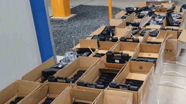 На румыно-украинской границе задержан грузовик со 143 ящиками турецкого оружия