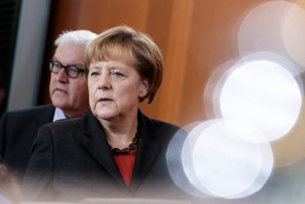 Шпионский скандал: Дания помогала США следить за Меркель и Штайнмайером