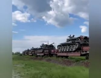 ВСУ перебрасывают военную технику к границе с Крымом -  в России жёстко ответили на украинскую провокацию