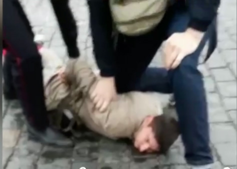 Какой-то идиот устроил на Красной площади акцию со взрывом