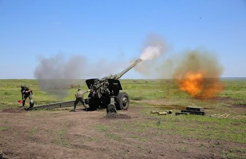 «Враг запросил пощады». Когда в Донбассе разрешали стрелять