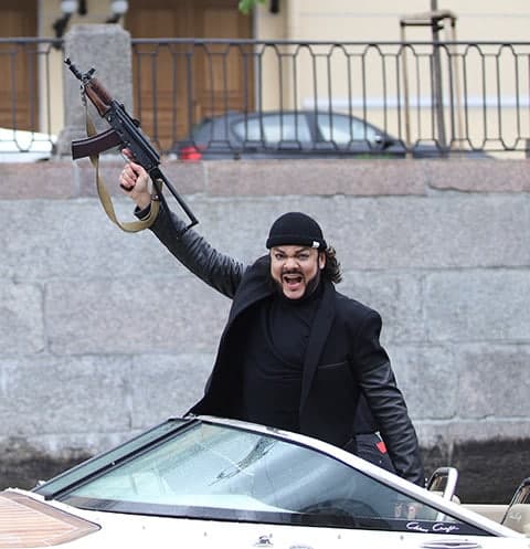 Вот тут вообще без вопросов: На Украине Филиппа Киркорова признали угрозой для нацбезопасности.