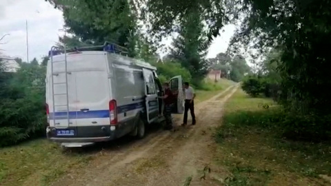 В Ивановской области мужчина выстрелил в соседа из пистолета, а потом открыл огонь по бойцам Росгвардии из автомата Калашникова