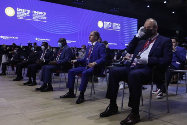 Иностранные компании инвестировали в Петербург сотни миллиардов рублей