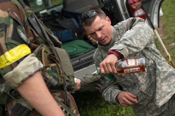 Во Львовской области от алкоголя умер военный инструктор из США