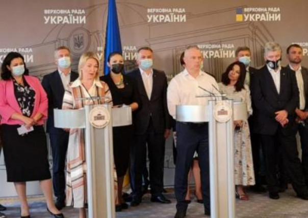 Партия «Евросолидарность» все больше становится похожей на ОПЗЖ