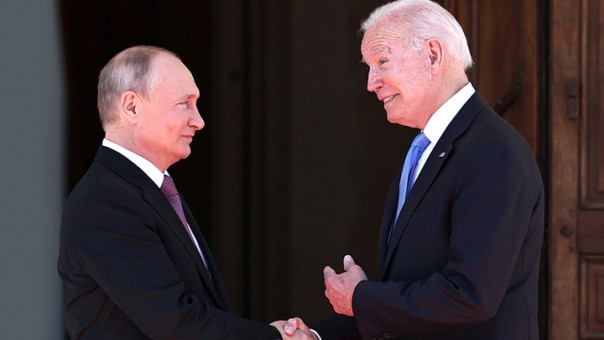 Перемирие на полгода. У России есть шанс расквитаться с США. Сергей Латышев