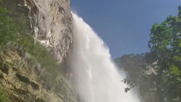 Водопад Учан-Су превратился в "монстра" | Ялта: восстановление морской экосистемы может занять до семи лет