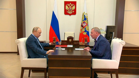 Путин обсудил с вице-премьером Борисовым диверсификацию предприятий ОПК.