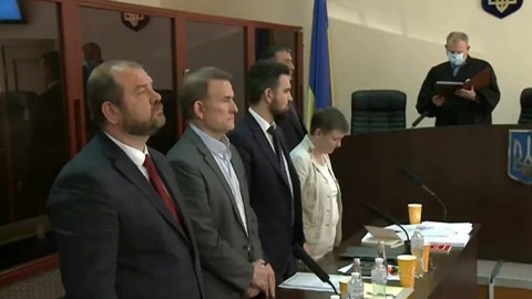 Правосудие по-киевски: сначала обвинить, потом найти доказательства. Медведчука пытаются обвинить в госизмене
