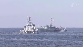 В акватории Финского залива сымитировали технические условия парада в честь Дня ВМФ.