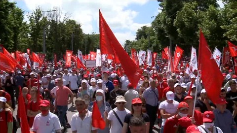 Сторонники объединения Молдавии и Румынии устроили потасовку с пограничниками | В Молдове обнаружили сотрудников украинских спецслужб