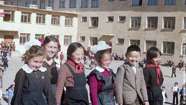 В Советском Союзе дружбу народов укреплял КГБ