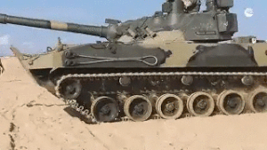 Кадры испытаний плавающего танка "Спрут-СДМ1" в Черном море