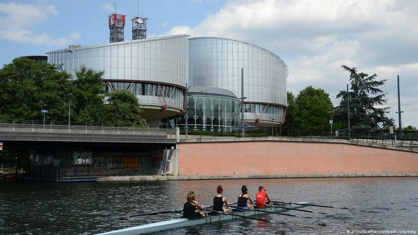 Европа требует от России необычной любви через суд