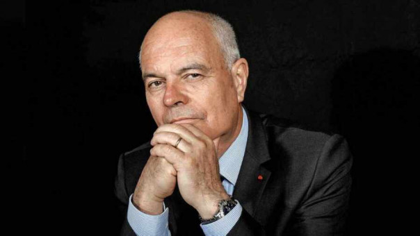 Кандидат в президенты Франции предложил выход страны из НАТО и создание нового альянса с Россией