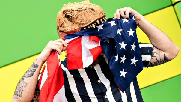 Бежать в Россию. В США появятся паспорта, от которых нормальным американцам станет дурно. Сергей Латышев