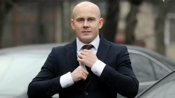 Суд взял под стражу на 2 месяца координатора организации «Патриоты за жизнь» Олега Ширяева по подозрению в попытке убийства члена Нацкррпуса