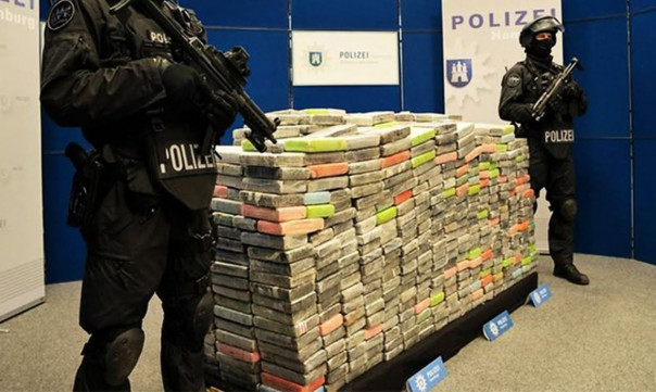 Кровь и кокаин текут по улицам стареющей и все более наркоманской Европы