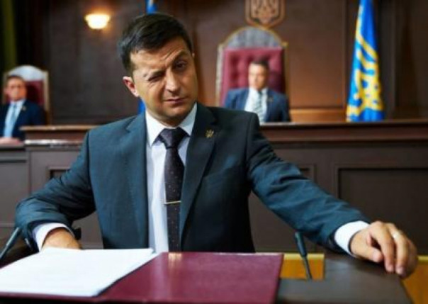 Даниил Богатырёв: Зеленский сконцентрировал в своих руках такую власть, что не снилась ни Порошенко, ни Януковичу