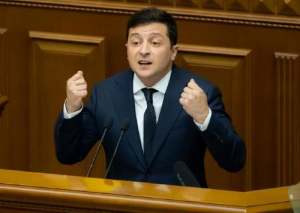 Суд в Киеве обязал возбудить дело о возможной госизмене Зеленского