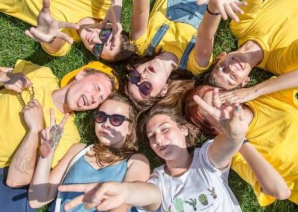 Евроинтеграция: Зеленский перенёс празднование на Украине Дня молодежи