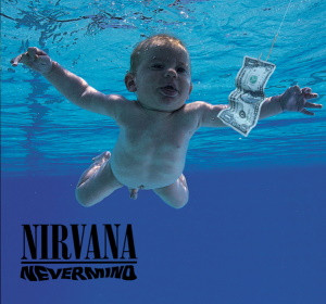 Повзрослевший ребенок с обложки альбома Nirvana подает в суд на группу, выставив себя жертвой домогательств