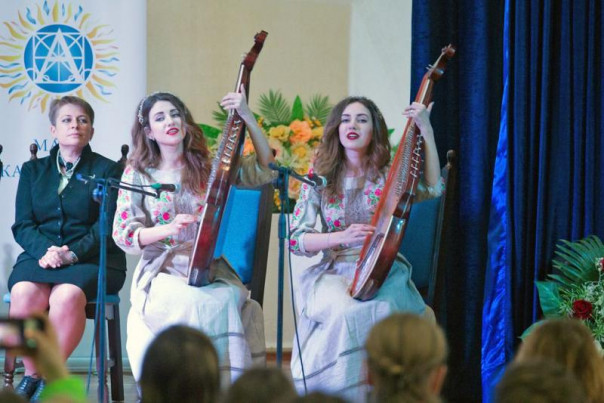 В Польше у бандуристок из Украины украли их инструменты