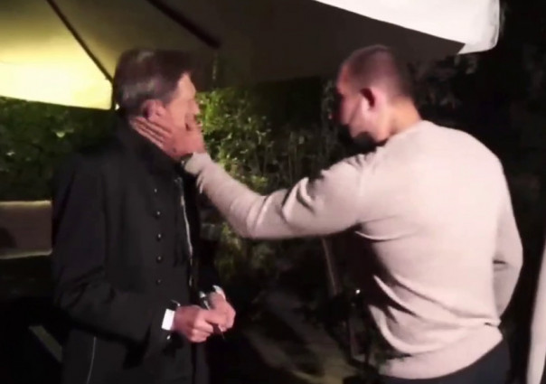 Невзорову во время автограф-сессии в Петербурге православный активист дал пощёчину