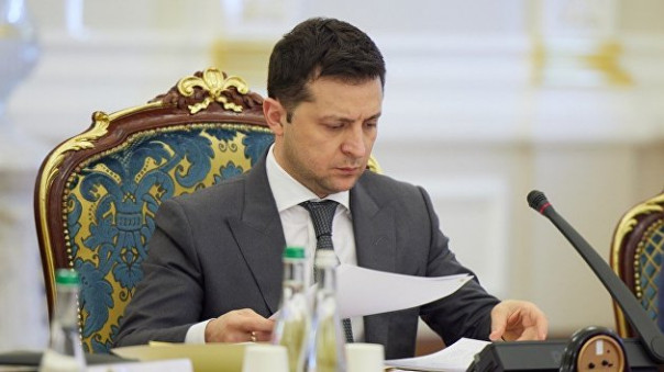 Зеленский изменил порядок помилования коррупционеров на Украине