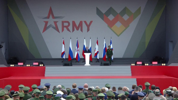 Путин: России есть что предложить в сфере ОПК.