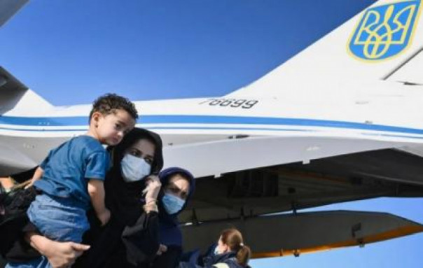 Угнали, захватили, продали: украинская власть запуталась в ситуации со своим военным самолетом в Кабуле