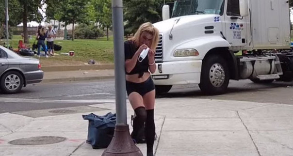 Американская "мечта". Наркоманы колются прямо на улице, куча палаток с бомжами, кругом грязь и мусор