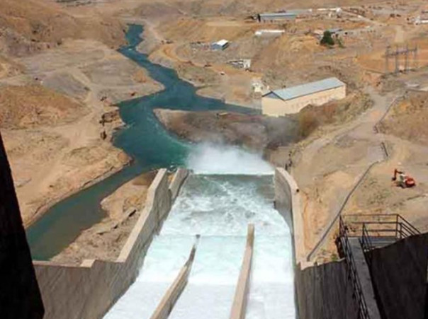 Афганистан открыл дамбу и подал воду в Иран