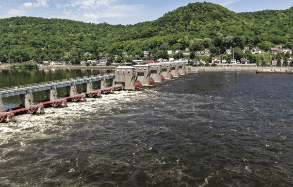 Река Миссисипи изменила направление течения из-за урагана "Ида"