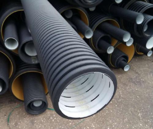 Для чего используют дренажные трубы