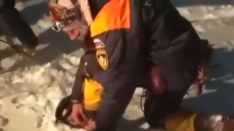 Трагедия на Эльбрусе: На вершине застряла группа, есть погибшие