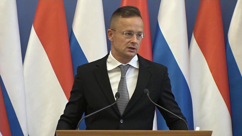 Венгрия подписала с "Газпромом" 15-летний контракт на поставку газа