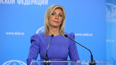 Захарова сравнила реакцию Украины на газовый контракт Венгрии и России с «доносами в СССР»