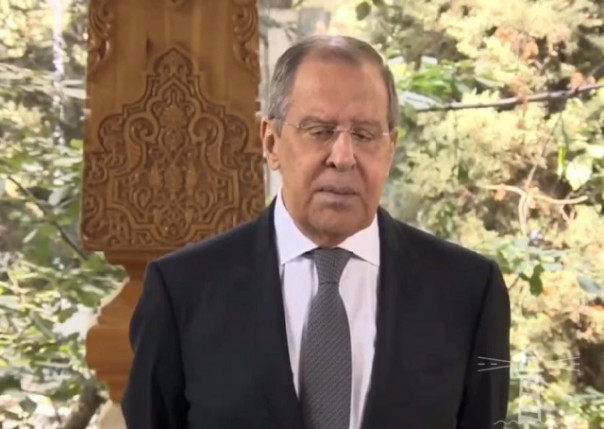 Лавров призвал Украину иметь достоинство и перестать клянчить