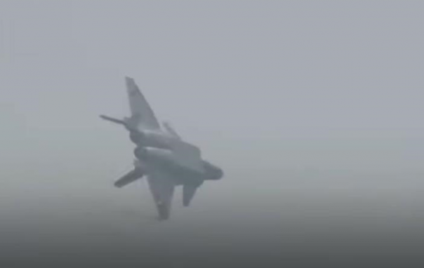 Китай впервые показал свой стелс-истребитель