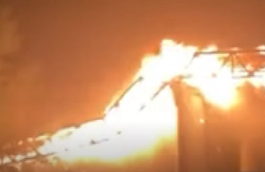 Горящий мост обрушился над рекой Тибр в Риме