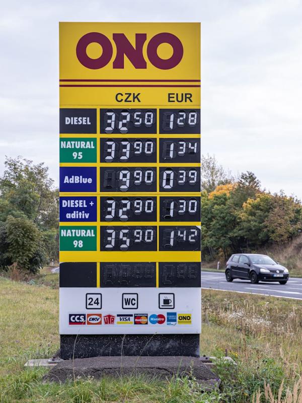 Энергокризис в Европе. Немцы ринулись заправлять машины в Чехию