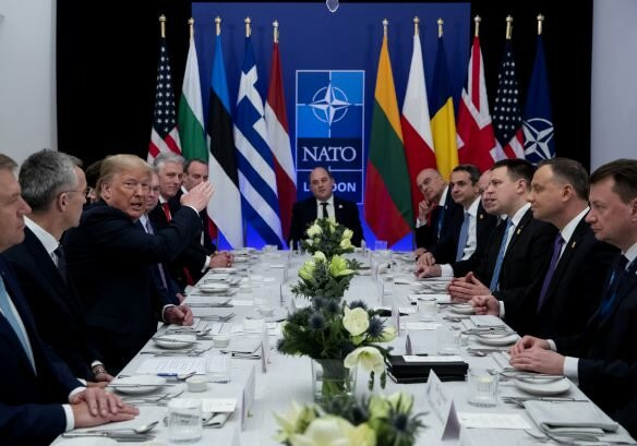 Как НАТО ходить в гости...