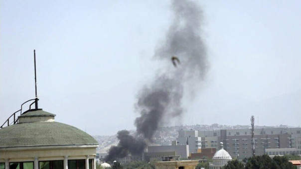 Мощный взрыв прогремел рядом с крупнейшей мечетью Кабула