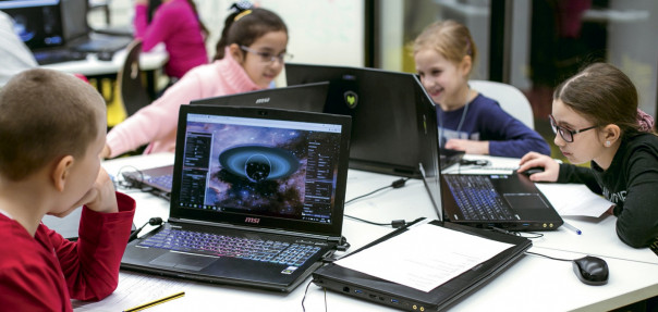 Большинство родителей положительно относятся к цифровизации школьного образования