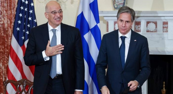 США расширяют сотрудничество с Грецией - Турция недовольна