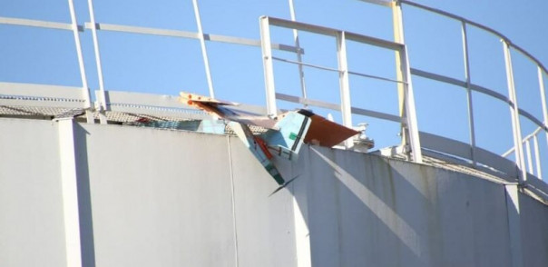 Укрофашисты с беспилотника атаковали нефтебазу в Донецке, произошел взрыв