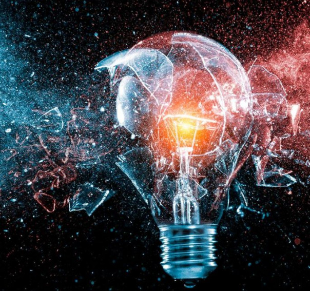 Британский коллапс. Шестая по размеру в королевстве энергетическая компания с 1.7 миллиона клиентов готовится склеить ласты, став пятнадцатой по счёту